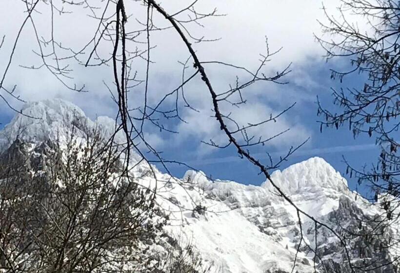 Сельский отель La Casa Vieja En Valdeón