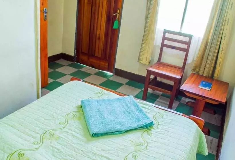 هتل Sabinyo Guest House