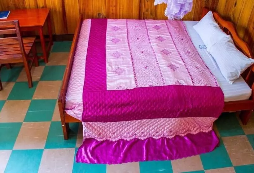 هتل Sabinyo Guest House