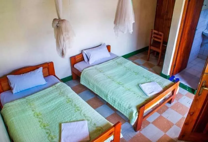 هتل Sabinyo Guest House