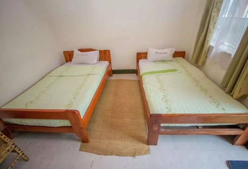 هتل Sabinyo Guest House