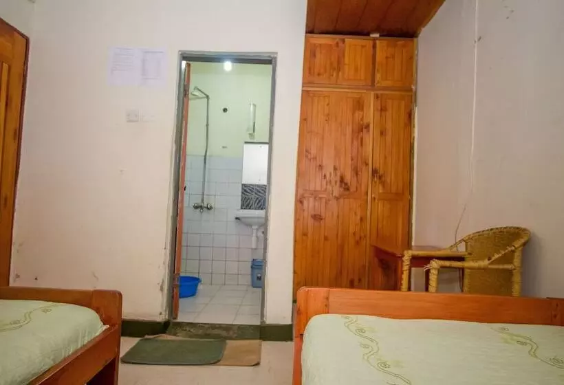 هتل Sabinyo Guest House