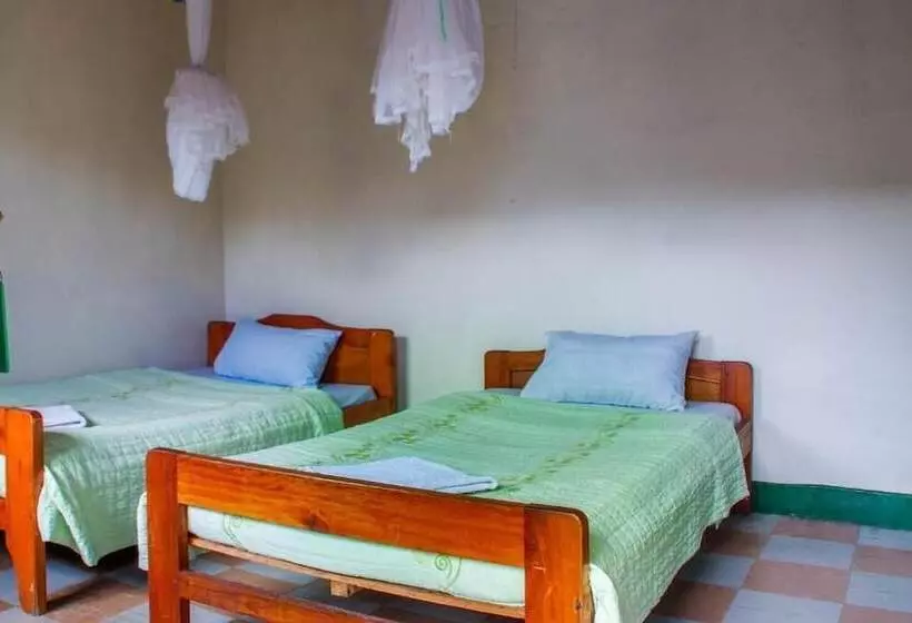 هتل Sabinyo Guest House