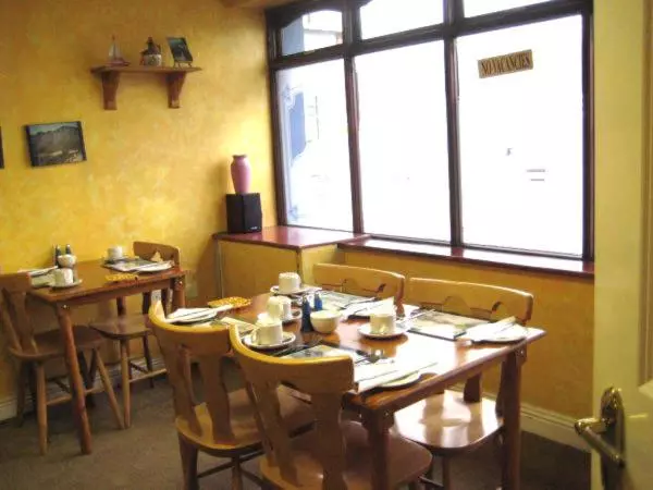 ホテル The Anchorage Guest House