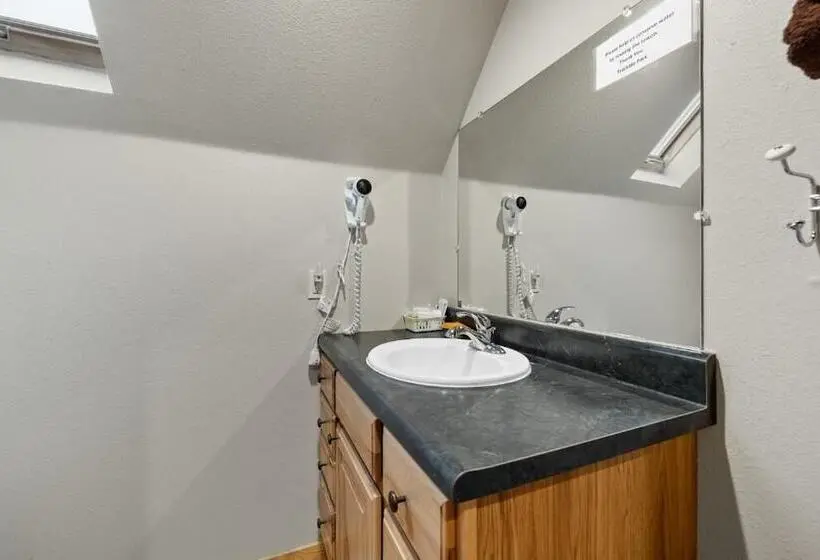 ホテル Black Hills Trailside Park Resort