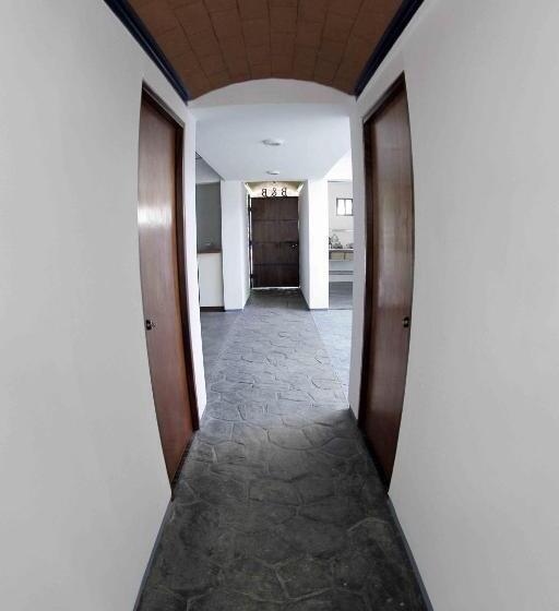 هاستل Hostal Azul Y Blanco