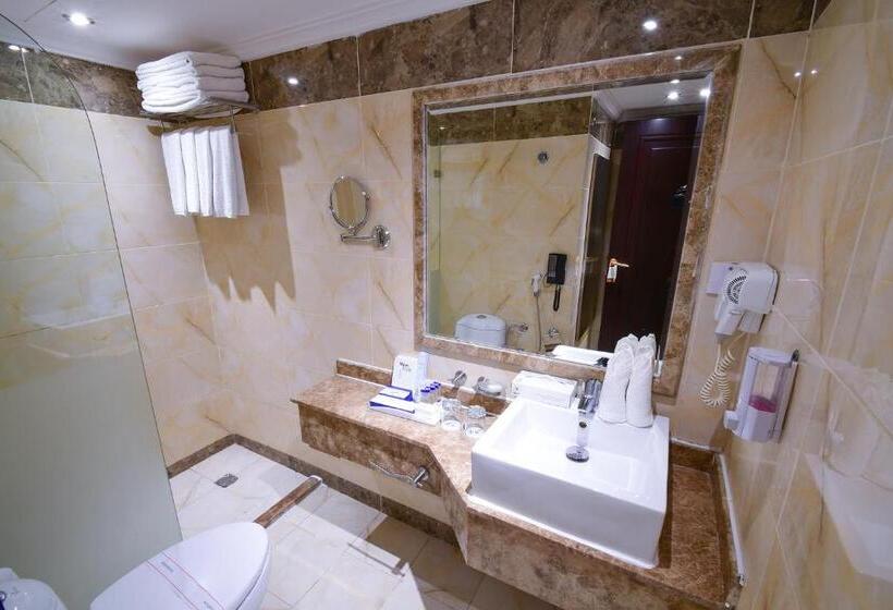 酒店 Golden Tulip Al Shakreen