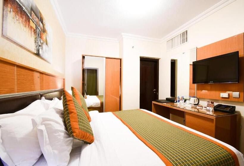 酒店 Golden Tulip Al Shakreen