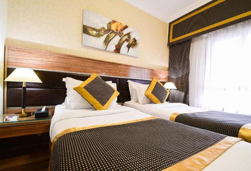 酒店 Golden Tulip Al Shakreen