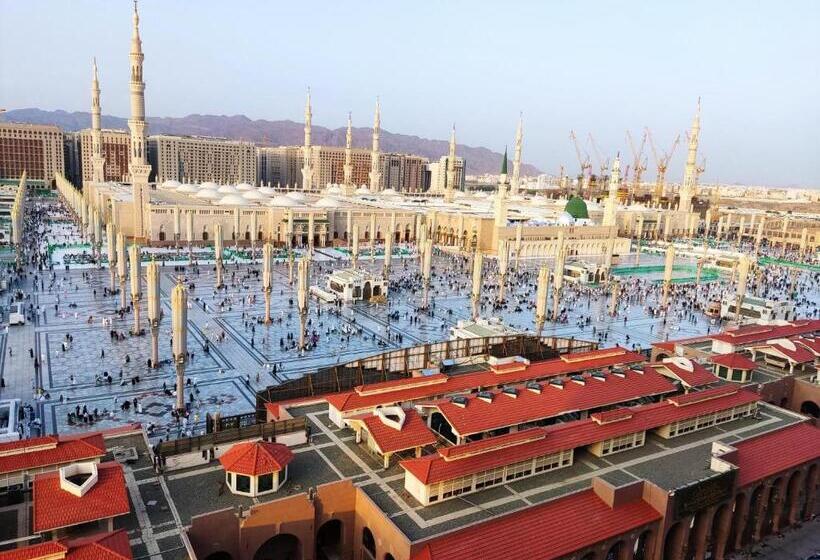 בית מלון כפרי Golden Tulip Al Shakreen