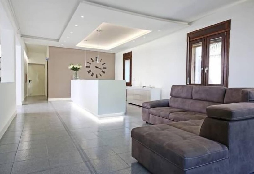 Отель Blu Garda