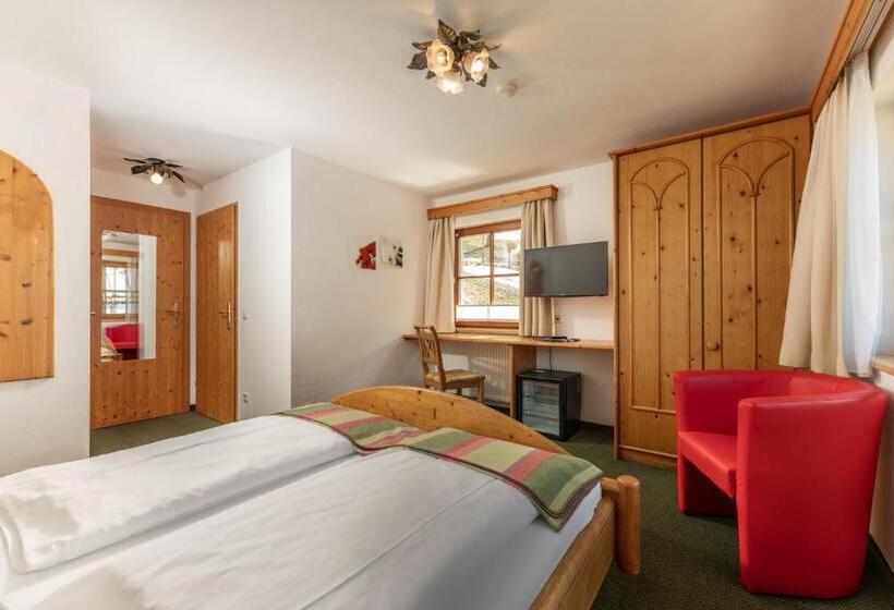 ホテル Eisbacherhof