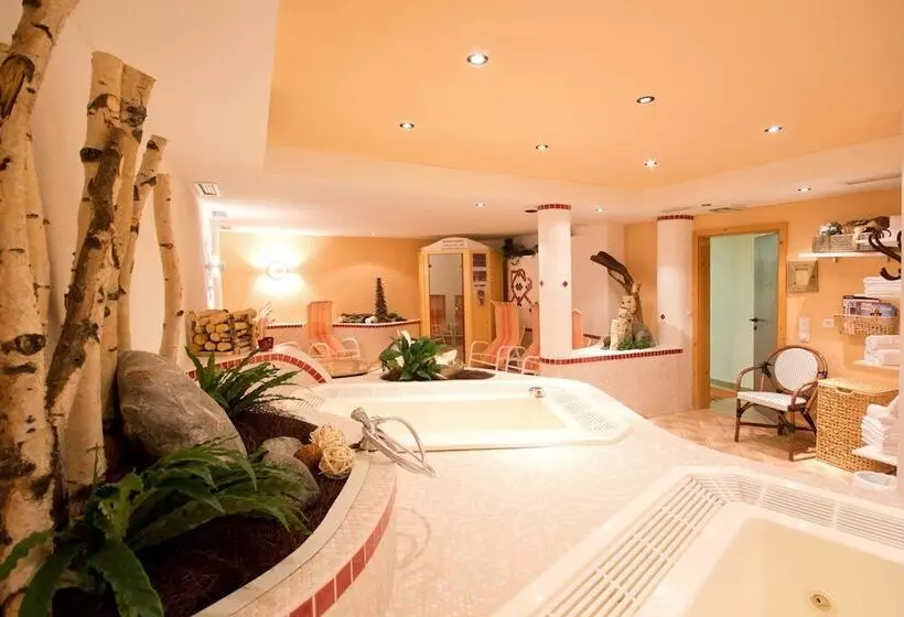 Hotelli Garni Hainbacherhof