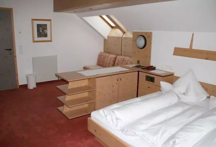 Hotelli Garni Hainbacherhof