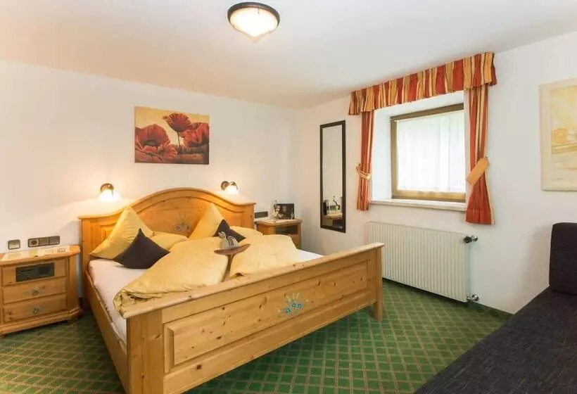 Hotelli Garni Hainbacherhof