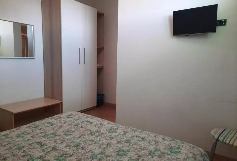 هتل Girasole House