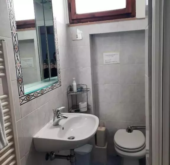 هتل Girasole House