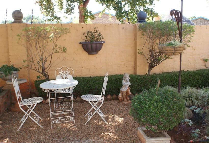 ホテル Hampton House Guest House