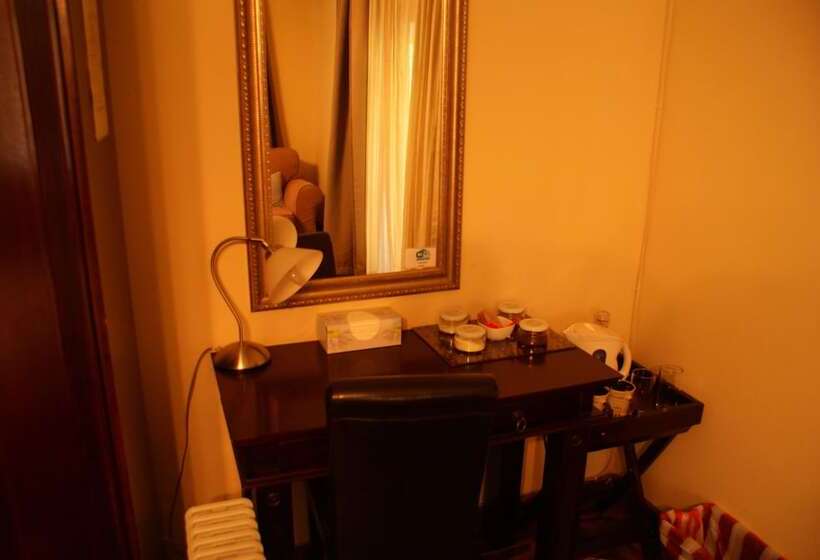 ホテル Hampton House Guest House