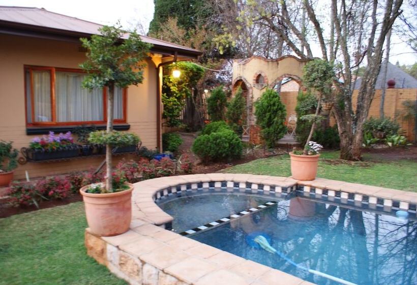 ホテル Hampton House Guest House