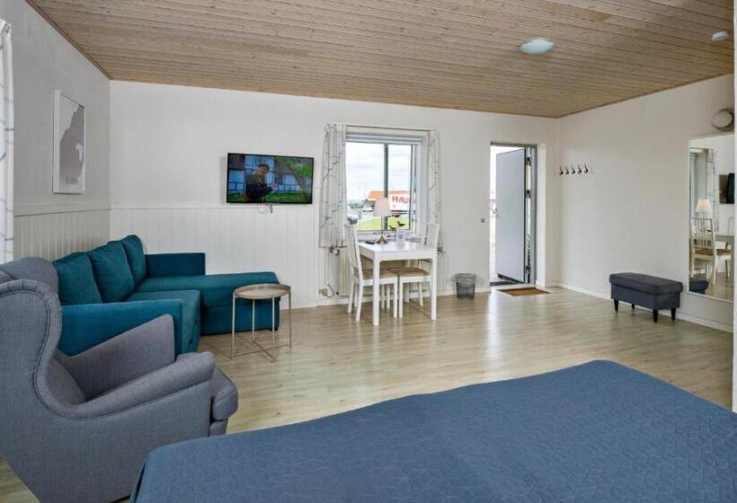 Отель Hvalpsund Færgekro