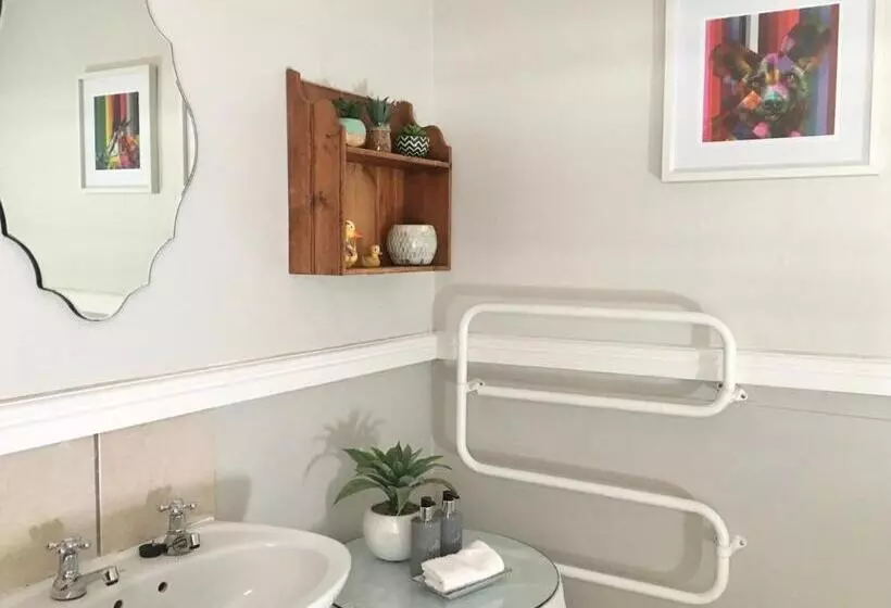 Hotelli John Montagu Accommodation