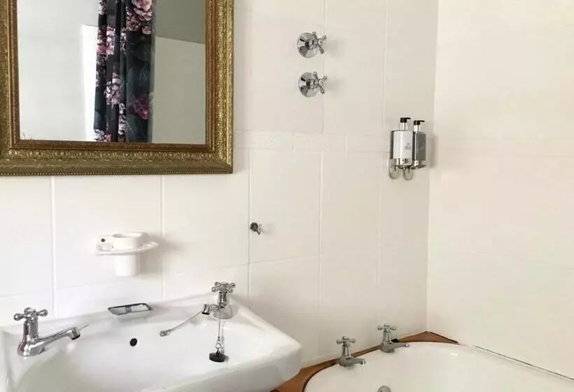 Hotelli John Montagu Accommodation