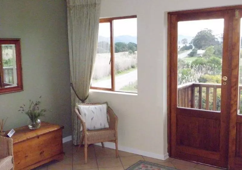 Hotelli Lavender Hill Guest House