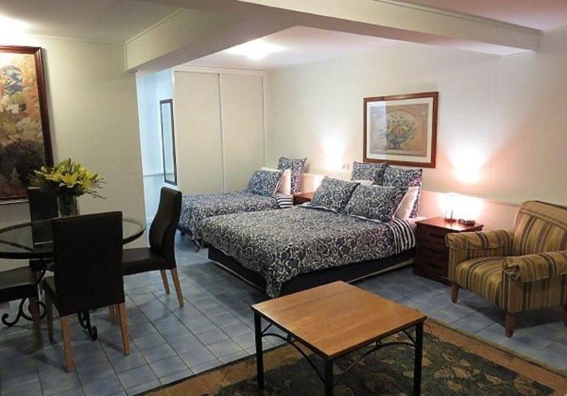 فندق Lillydale Farm Homestay