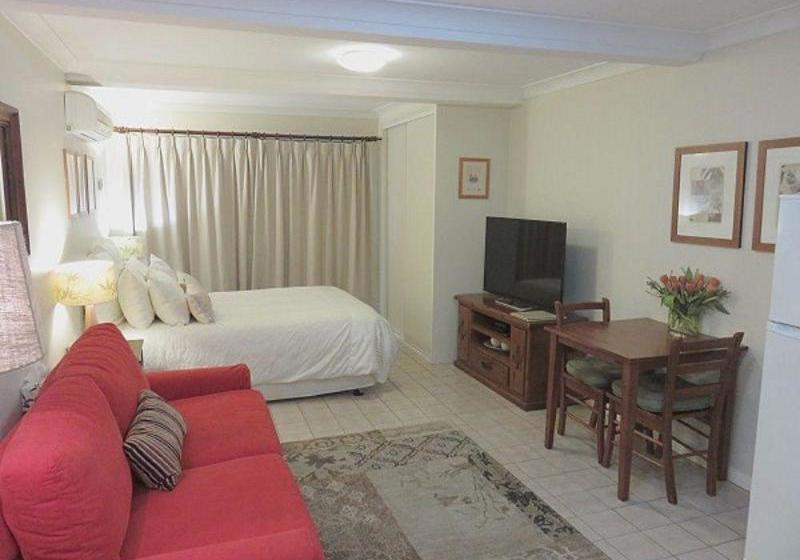 فندق Lillydale Farm Homestay