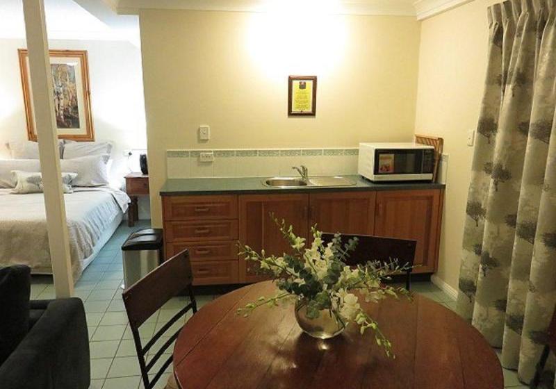 فندق Lillydale Farm Homestay