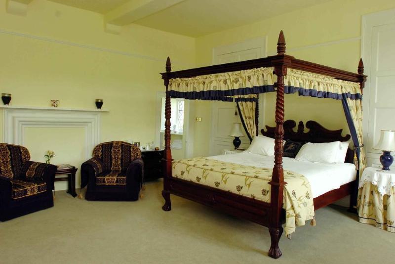 فندق Moresby Hall Country House