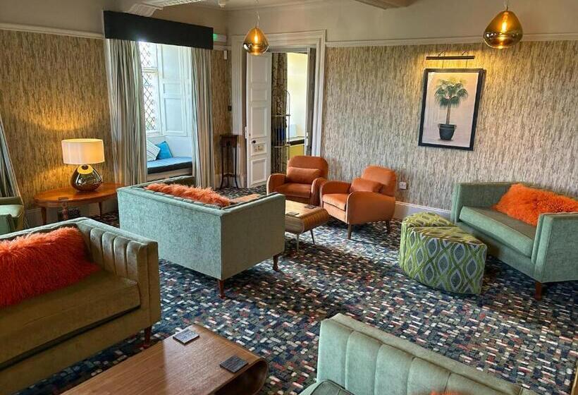 فندق Moresby Hall Country House