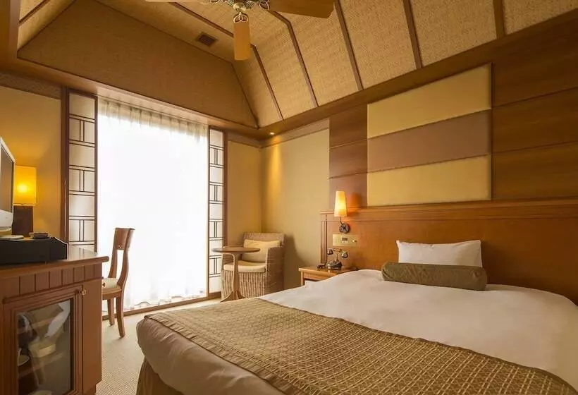 هتل Waraku Onsen Nihon No Yado Notoraku