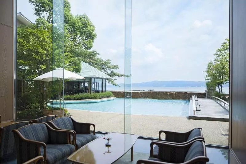 هتل Waraku Onsen Nihon No Yado Notoraku