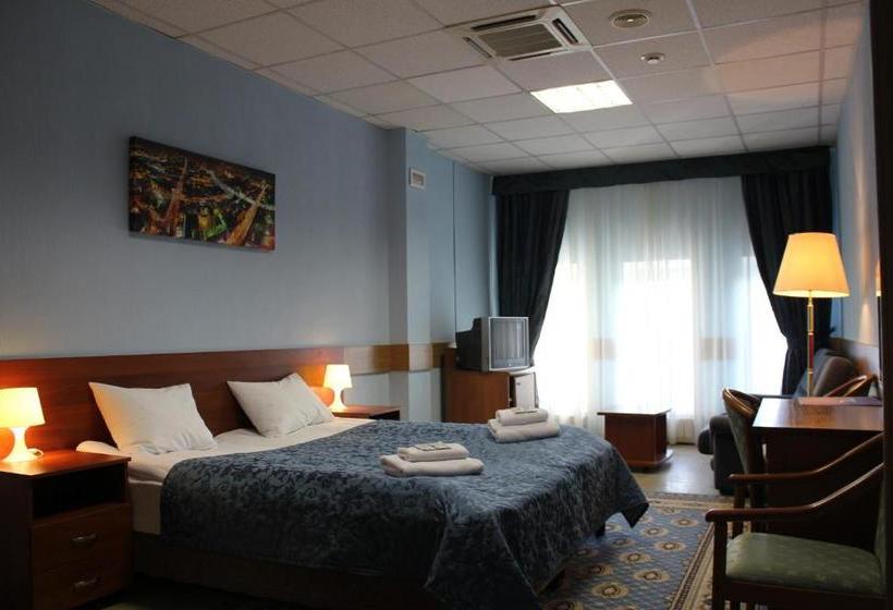 Отель Gorod On Belorusskiy