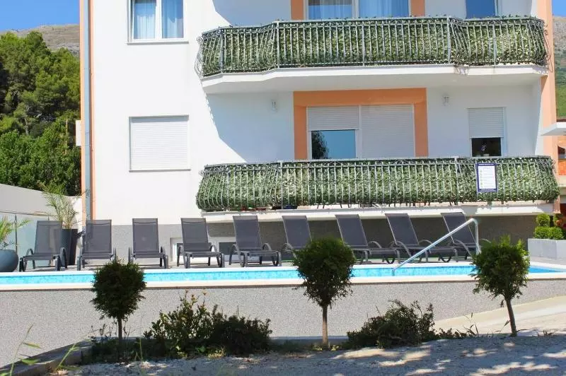 Hotelli Apartments Ante