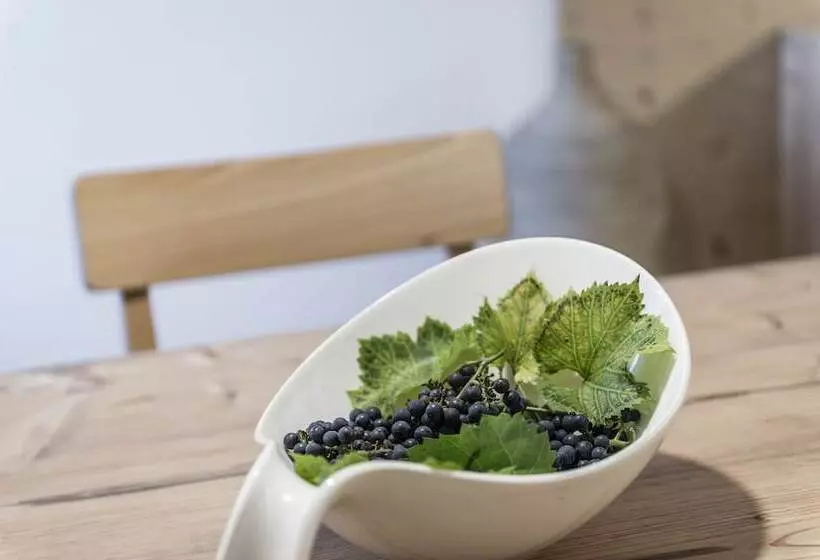 Hotelli Appartement Suites Berna