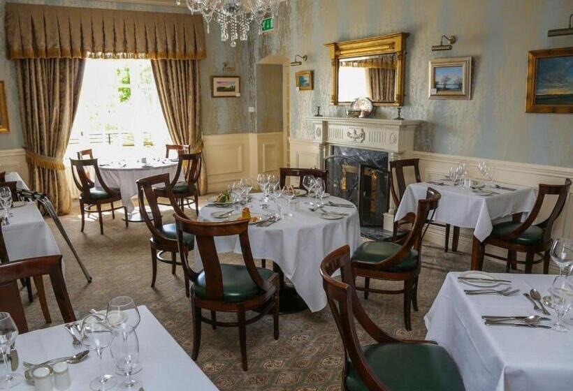 Crover House Hotel & Golf Club