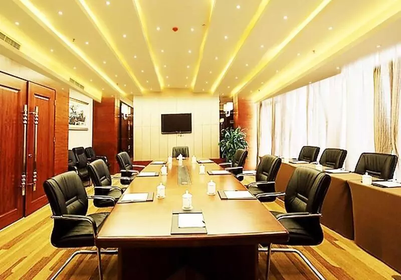 ホテル Greentree Inn Shandong Qingdao Development District Sdust Express