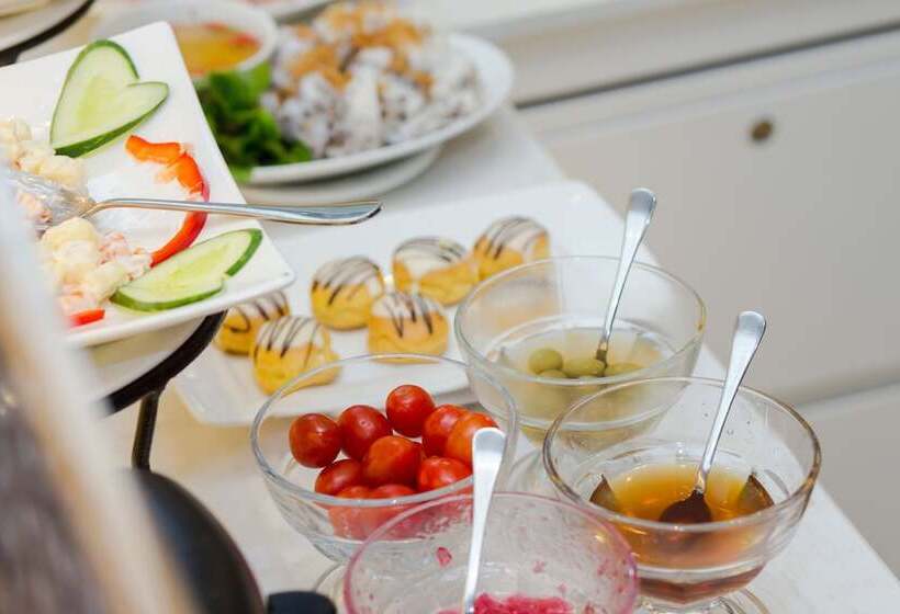 Luxury Old Quarter Hotel & Gym