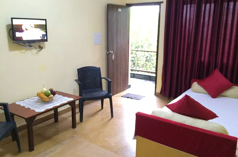 هتل Maximum Holiday Inn