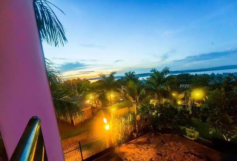 هتل Royal Nest Entebbe