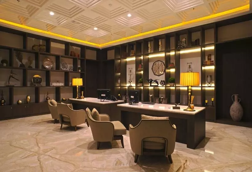 هتل Royal Padjadjaran