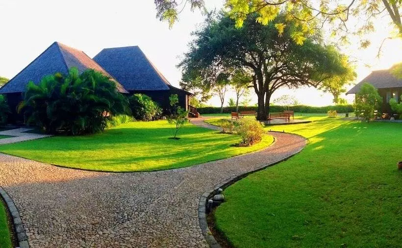 Hotelli Samawa Seaside Resort