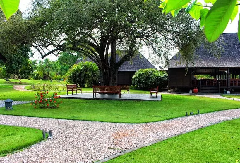 Hotelli Samawa Seaside Resort