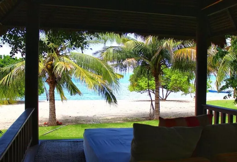 Hotelli Samawa Seaside Resort