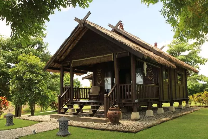 Hotelli Samawa Seaside Resort