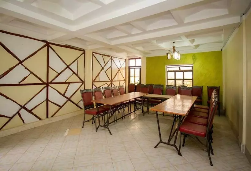 Three Ways Hotel & Restaurant