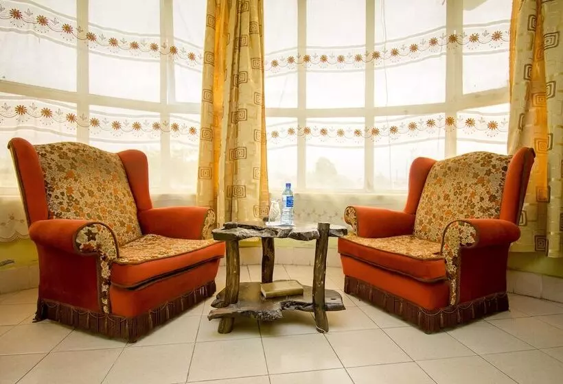 Three Ways Hotel & Restaurant